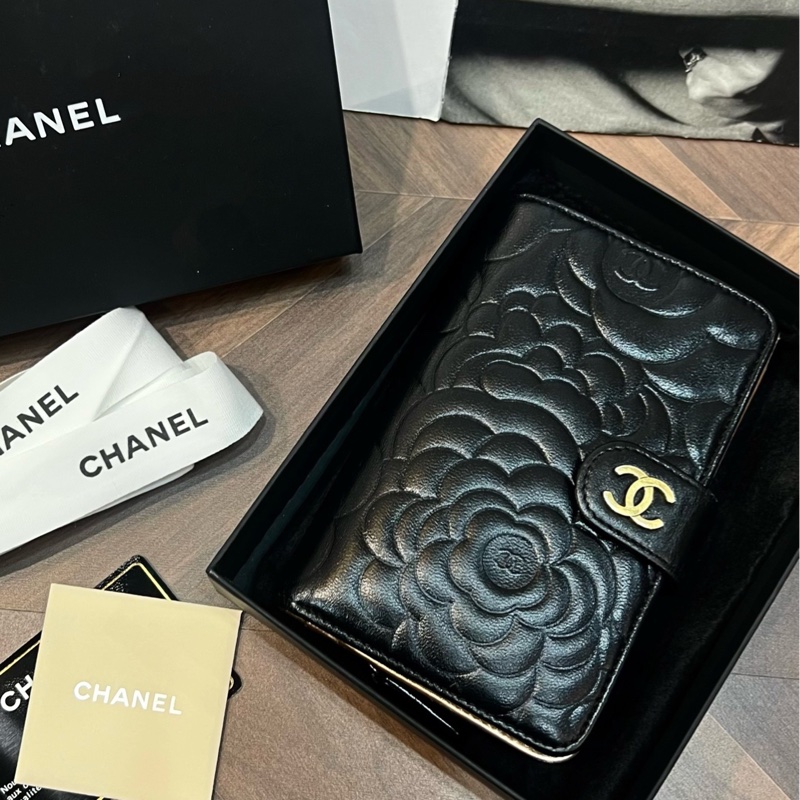 Chanel香奈兒 黑金 山茶花錢包 配盒-0