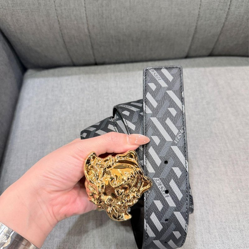 💎Han's house精品服飾💎 VERSACE 凡賽斯 女神頭 鱷魚紋 壓花 皮帶 雙面用 寬4CM-2
