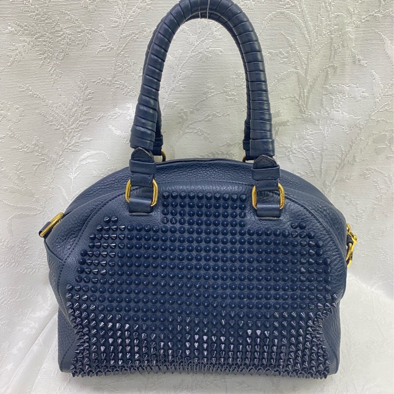 Christian Louboutin Panettone 系列柳釘皮革手袋-1