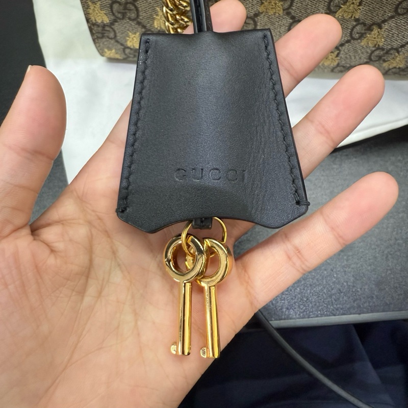 Gucci古馳 Padlock小蜜蜂鏈條包 經典老花燙金蜜蜂印花 黑標 尺寸26*17*10 附件：塵袋 鑰匙。-15