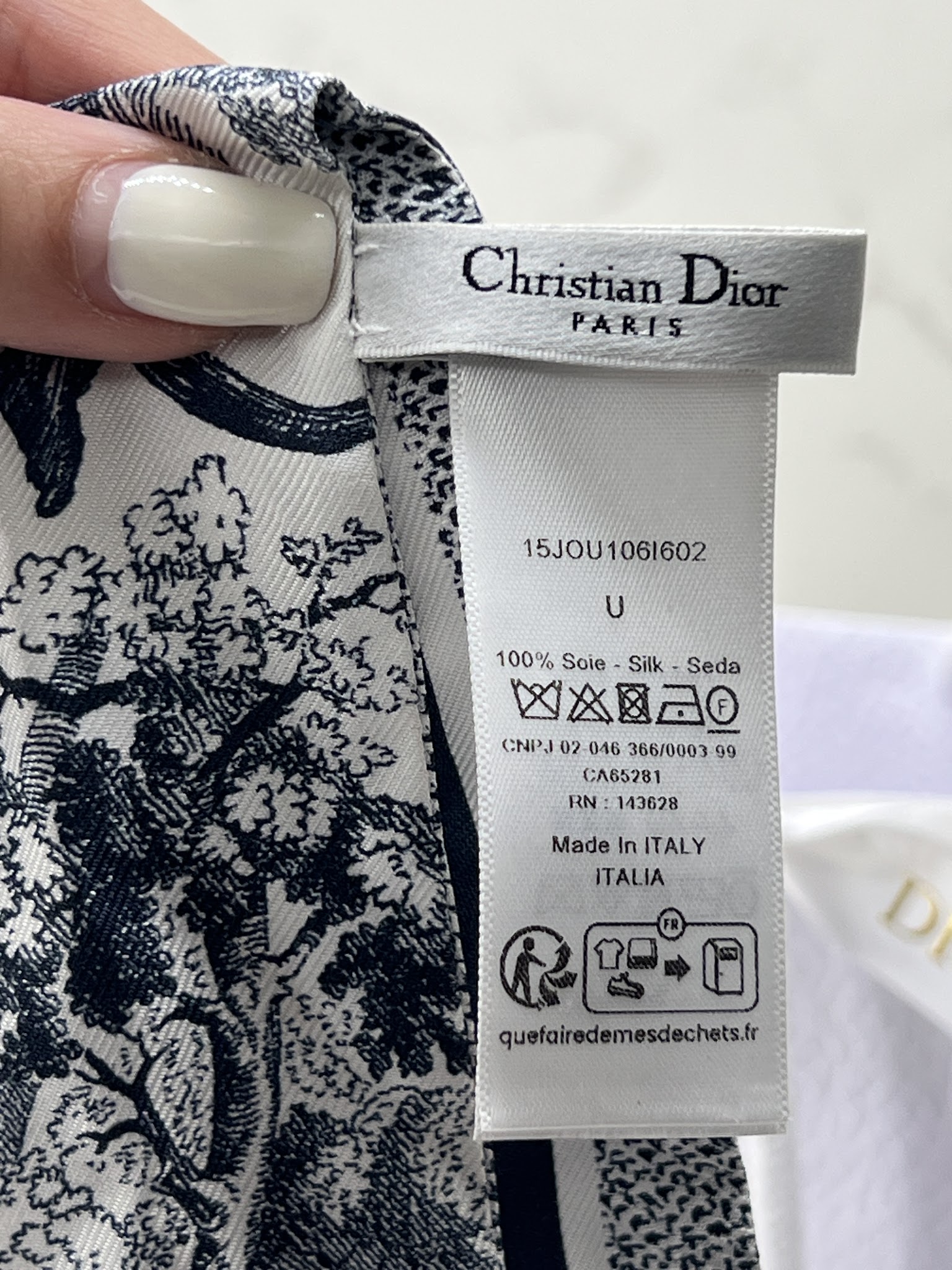 香緹國際精品 Dior 動物圖騰 絲巾 995-1