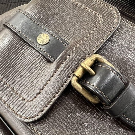 東區正精品㊣ LV M92990 UTAH 咖啡色猶他皮雙口袋拉鍊斜背包 RZ6425-2