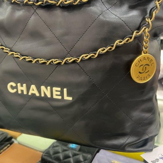 東區正精品㊣CHANEL 22 BAG AS3261 熊貓配色香奈兒黑色全皮米色字金幣金鍊肩背包購物袋包中款 RZ6426-4