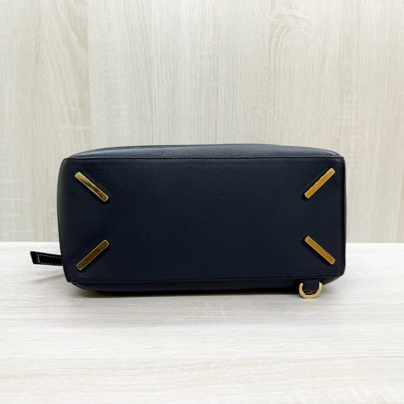 LOEWE新色✨藍黑色手把牛皮中號Puzzle肩背包-5