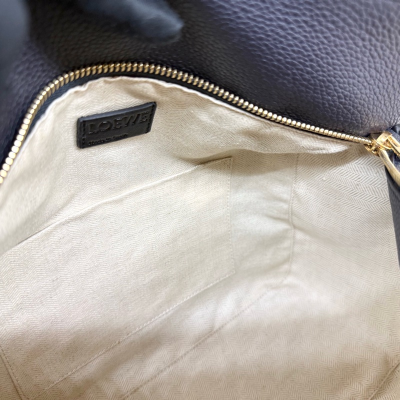 LOEWE新色✨藍黑色手把牛皮中號Puzzle肩背包-15