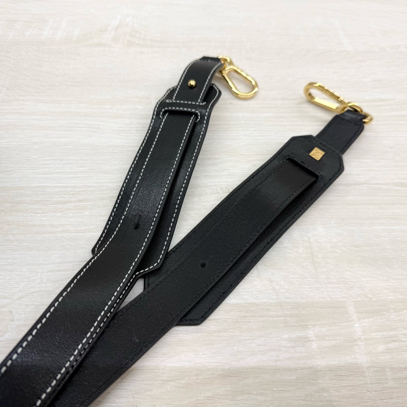 LOEWE新色✨藍黑色手把牛皮中號Puzzle肩背包-16