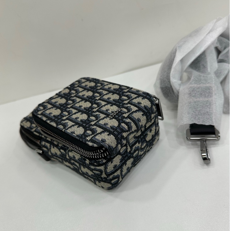 Dior迪奧 超迷你Rider手拿包 Oblique老花提花布料 黑色肩帶 全新-4