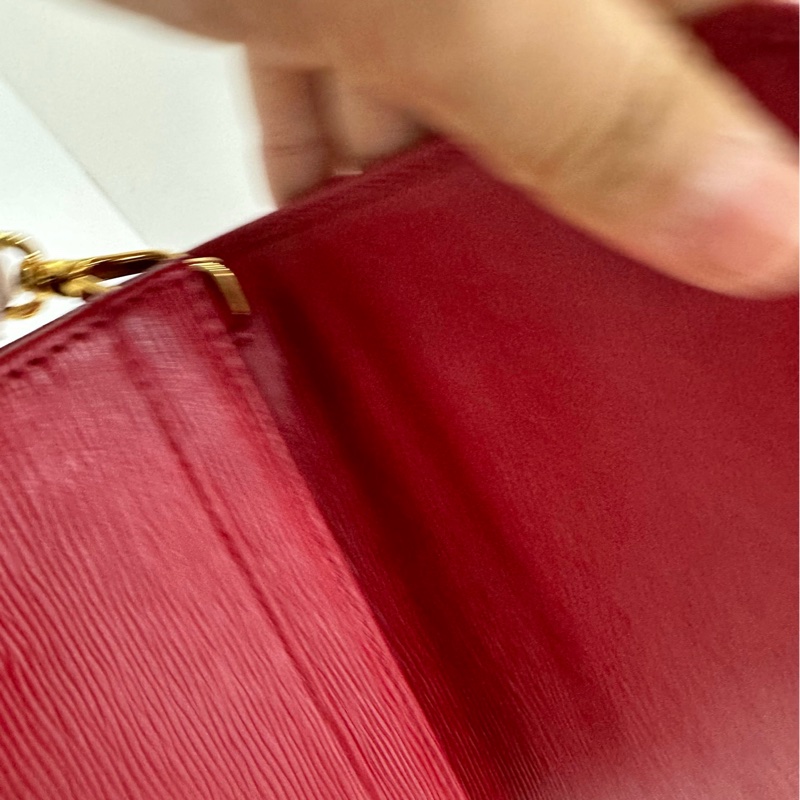Prada 紅色長版皮夾手拿包 全新-4