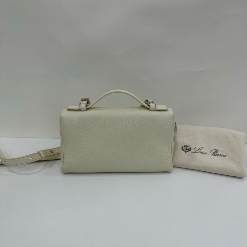 Loro Piana ExtraPocket LP白銀飯盒包 L19 拉鍊開合 粒面小牛皮 單肩手提包-1