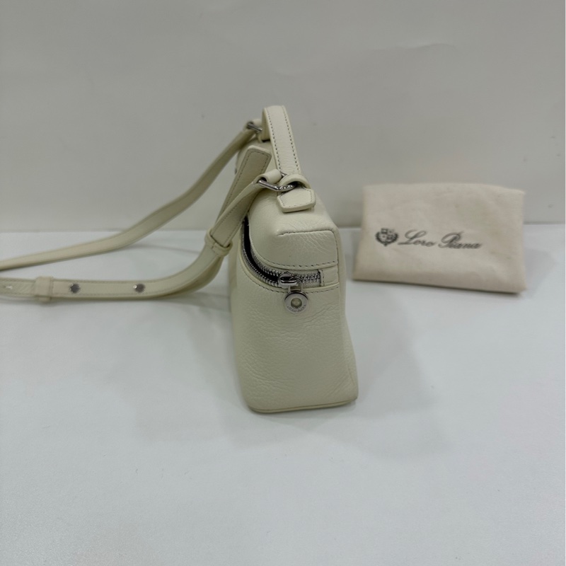 Loro Piana ExtraPocket LP白銀飯盒包 L19 拉鍊開合 粒面小牛皮 單肩手提包-3