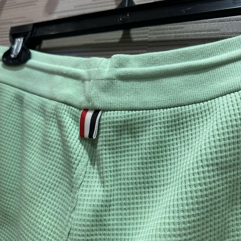 💎Han's house精品服飾💎THOM BROWNE TB 華夫格 針織 立體4杆 短褲 日本製 現38/42 原價32300-3