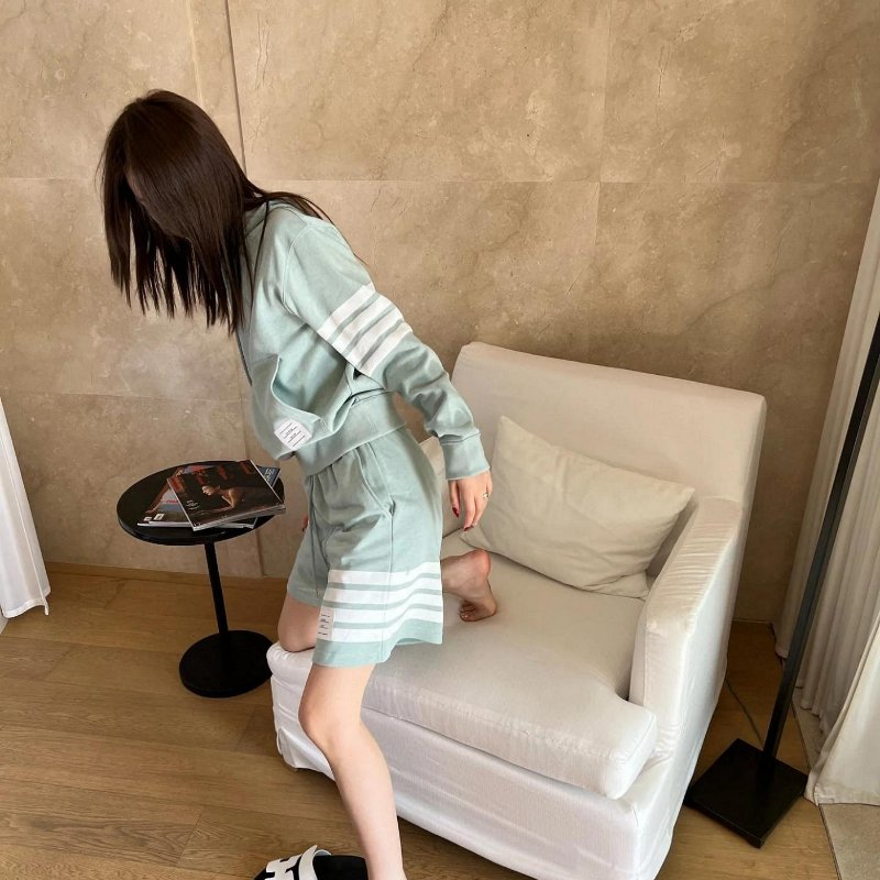 💎Han's house精品服飾💎THOM BROWNE TB 華夫格 針織 立體4杆 短褲 日本製 現38/42 原價32300-5