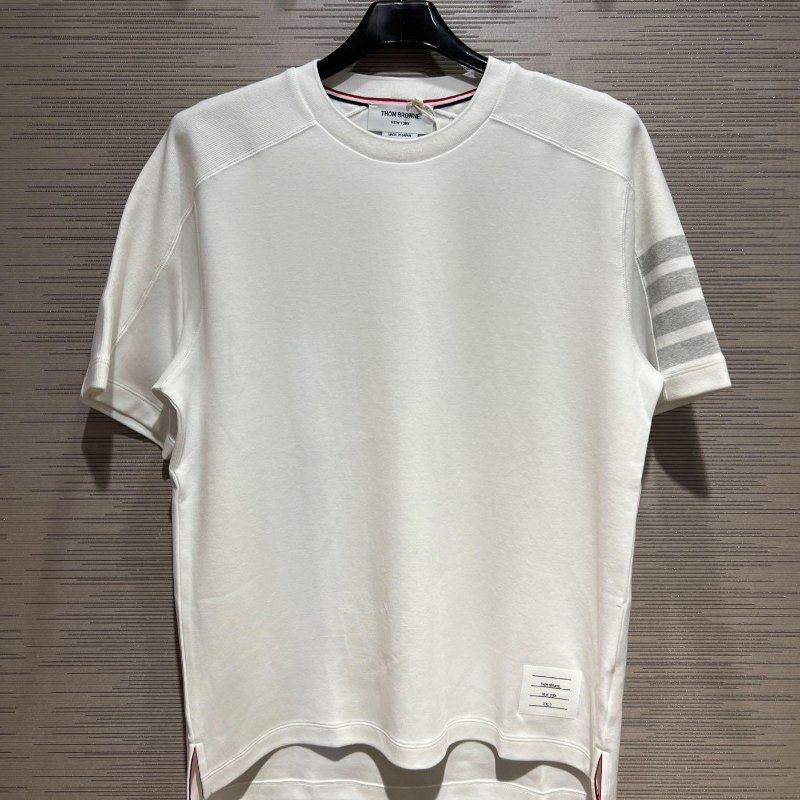 💎Han's house精品服飾💎 Thom Browne TB 4槓 短 T 日本製 現貨4原價 14600-0