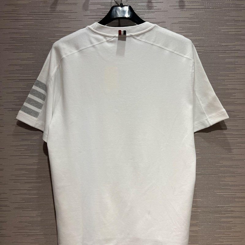💎Han's house精品服飾💎 Thom Browne TB 4槓 短 T 日本製 現貨4原價 14600-1