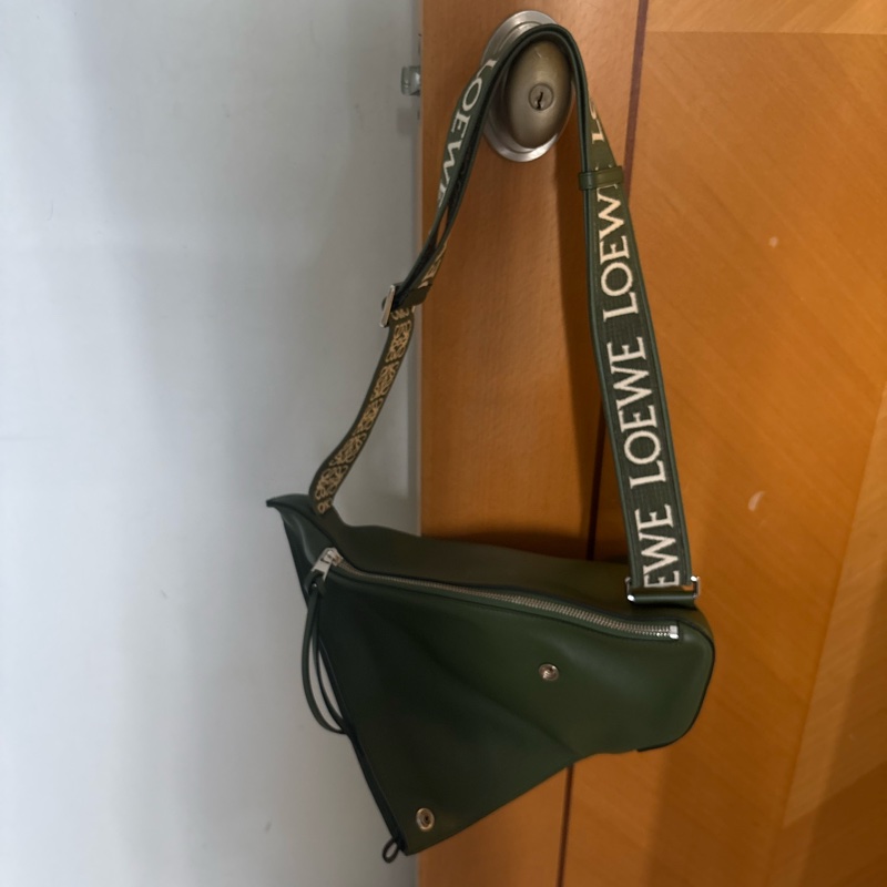 Loewe cross body-1