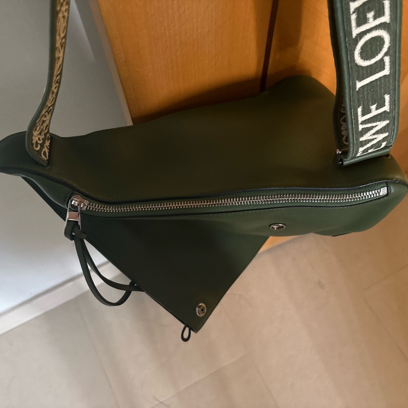 Loewe cross body-2