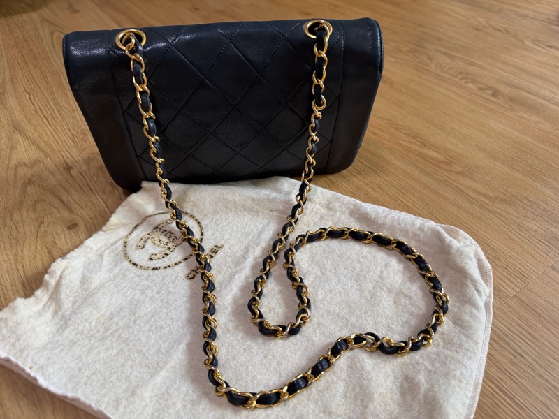 chanel vintage 羊皮 單蓋 深藍色 黛妃包-3