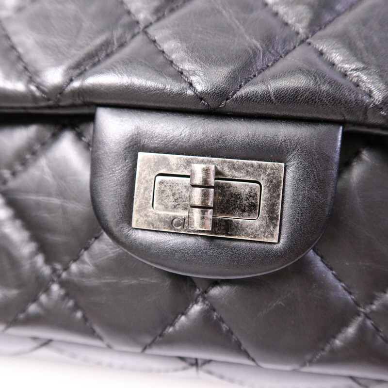 CHANEL 牛皮皮革2.55 Medium鏈帶肩背袋-6