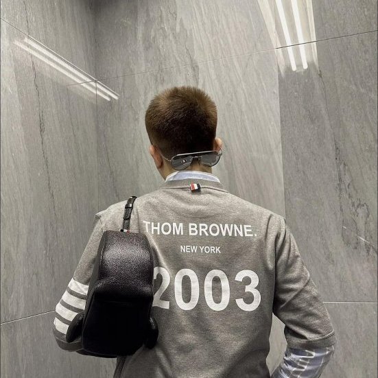 💎Han's house精品服飾💎Thom Browne TB 4槓 長T 2003創始年 限定 義大利製 男女共穿 現2/3原價 15600-6