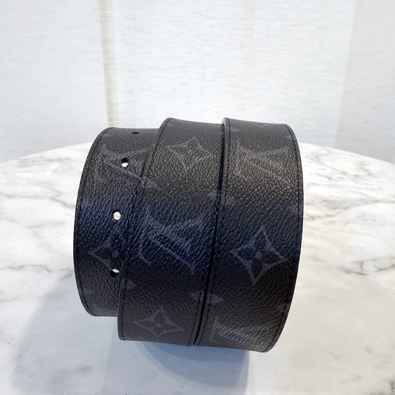 LV 黑灰原花黑牛皮銀釦雙面用皮帶-3
