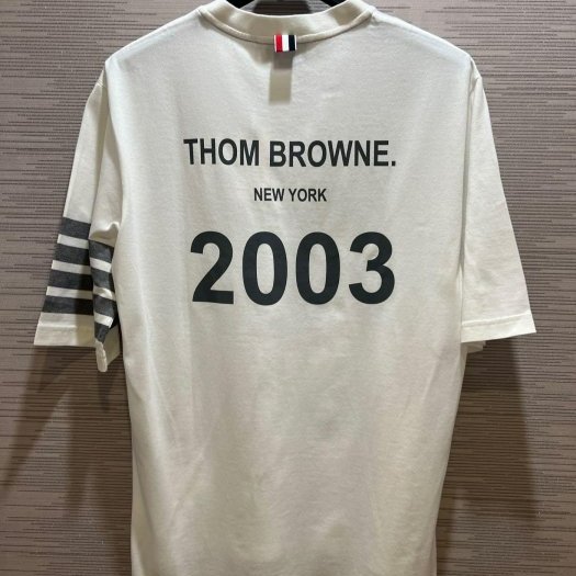 💎Han's house精品服飾💎Thom Browne TB 4槓 短T 2003創始年 限定 義大利製 男女共穿 現貨2 原價14600-0