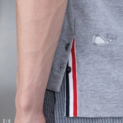 💎Han's house精品服飾💎 Thom Browne TB 滿版 刺繡 短 T 日本製 男女共穿 現貨1原價27400-8