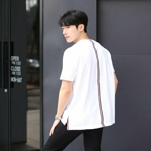 💎Han's house精品服飾💎Thom Browne 短 T  網眼布料 男女共穿 現貨 1原價14300