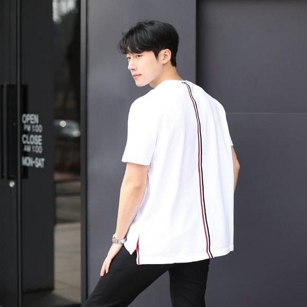 💎Han's house精品服飾💎Thom Browne 短 T 網眼布料 男女共穿 現貨 1原價14300-0