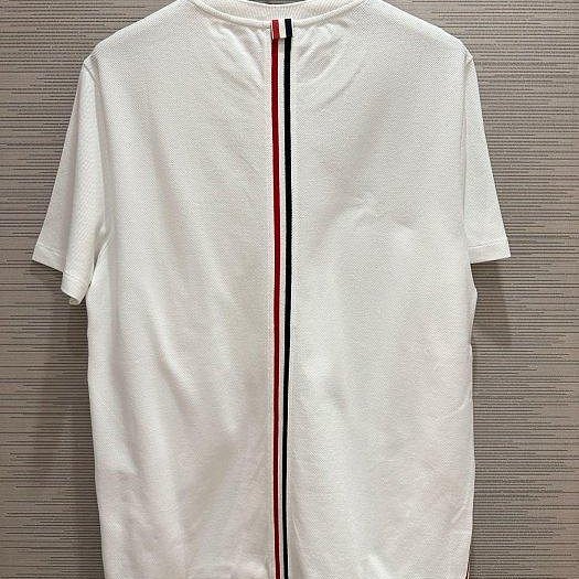 💎Han's house精品服飾💎Thom Browne 短 T 網眼布料 男女共穿 現貨 1原價14300-1