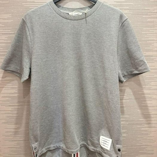 💎Han's house精品服飾💎Thom Browne 短 T 網眼布料 男女共穿 原價14300-1