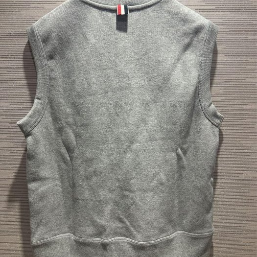 💎Han's house精品服飾💎Thom Browne TB 棉質 針織 背心 毛衣  現貨1/5-2