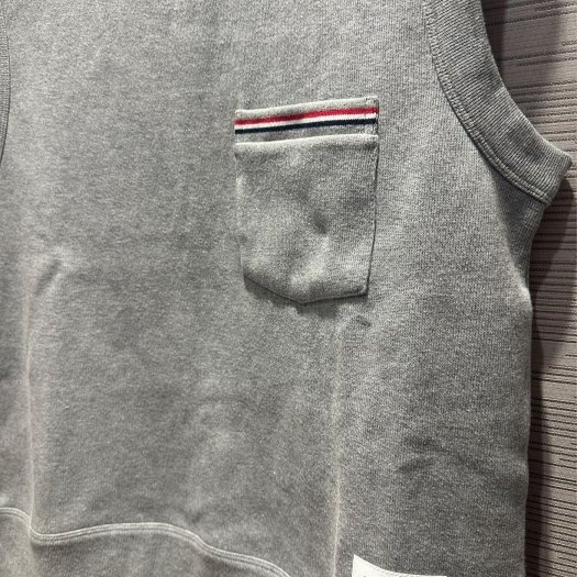 💎Han's house精品服飾💎Thom Browne TB 棉質 針織 背心 毛衣  現貨1/5-8