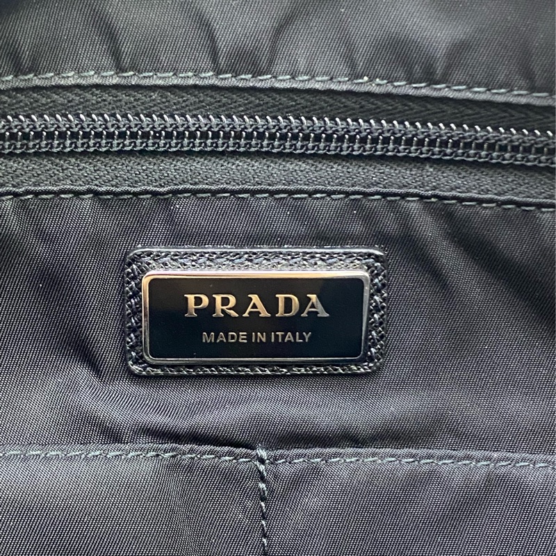 Prada re- nylon 郵差側背袋-7