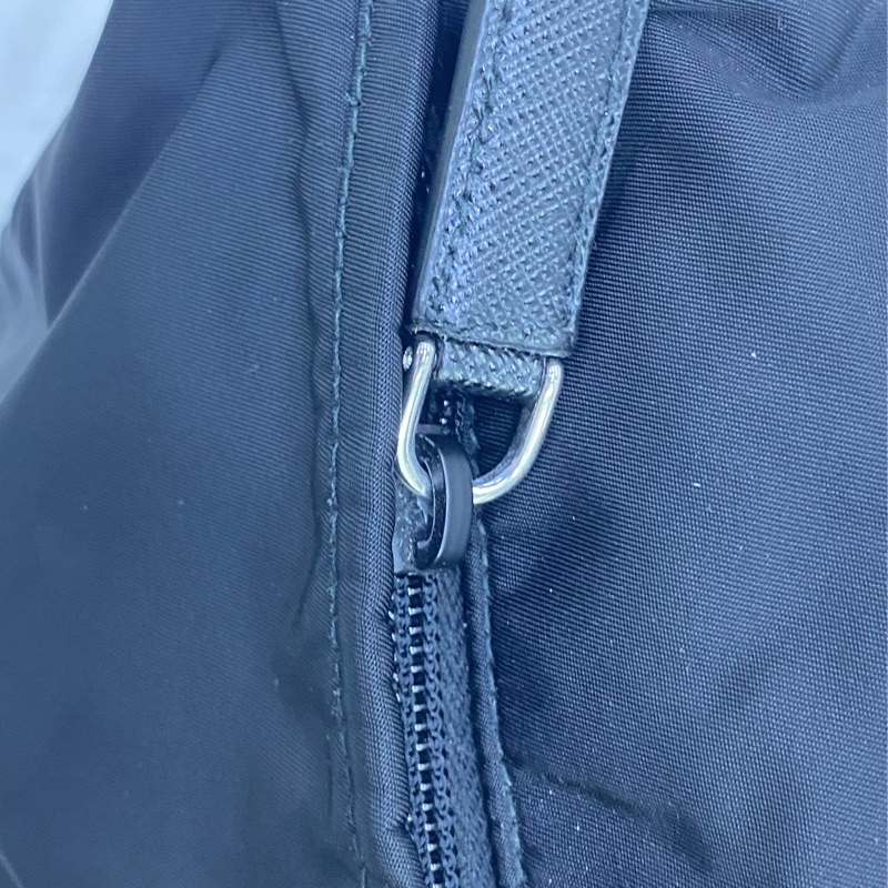 Prada re- nylon 郵差側背袋-10