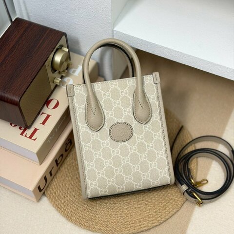 （全新✨適合送禮🎁）🏷Gucci 古馳．Mini Tote 琴譜包 燕麥色