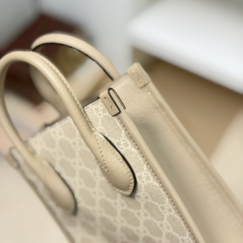 （全新✨適合送禮🎁）🏷Gucci 古馳．Mini Tote 琴譜包 燕麥色-11