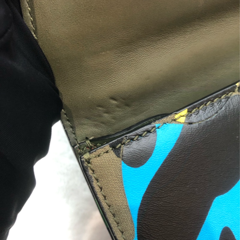 Valentino 彩色迷彩窩釘鏈條包 XC114-14