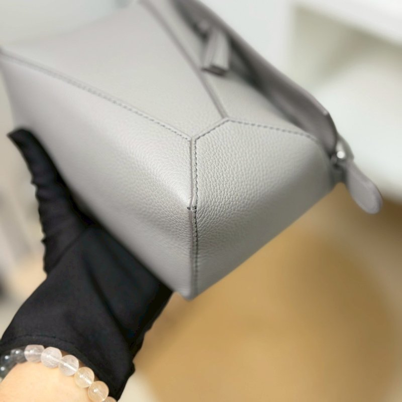 (稀有🩶錯過就沒有了!)🏷Loewe 羅意威.Mini Puzzle Edge 新款 珍珠灰-5