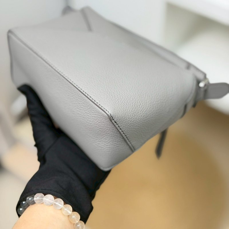 (稀有🩶錯過就沒有了!)🏷Loewe 羅意威.Mini Puzzle Edge 新款 珍珠灰-7