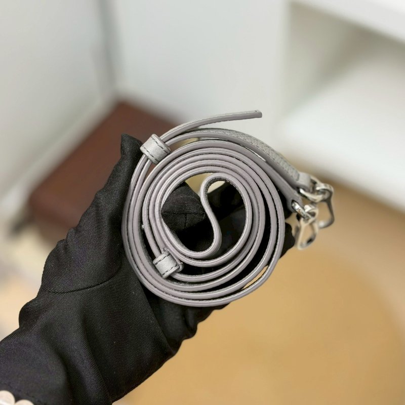 (稀有🩶錯過就沒有了!)🏷Loewe 羅意威.Mini Puzzle Edge 新款 珍珠灰-21
