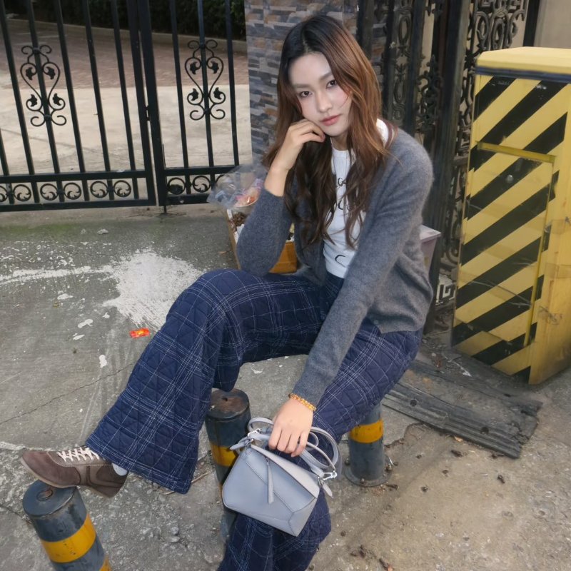 (稀有🩶錯過就沒有了!)🏷Loewe 羅意威.Mini Puzzle Edge 新款 珍珠灰-24