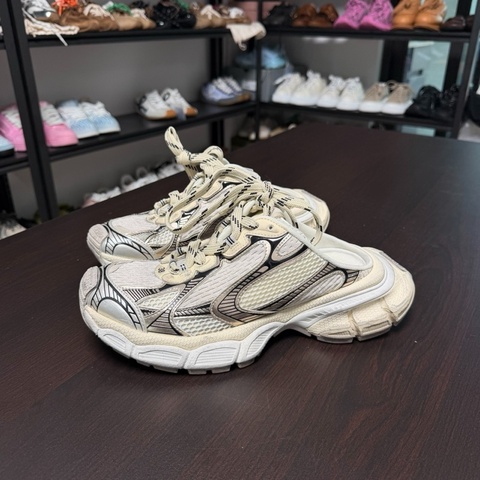 巴黎世家balenciga 3xl 半拖 做舊米色 38碼