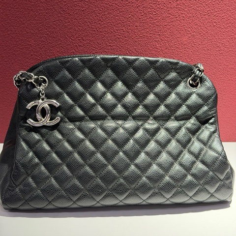 Chanel 黑銀 保齡球 單肩包 荔枝牛皮 尺寸：33x15x25cm