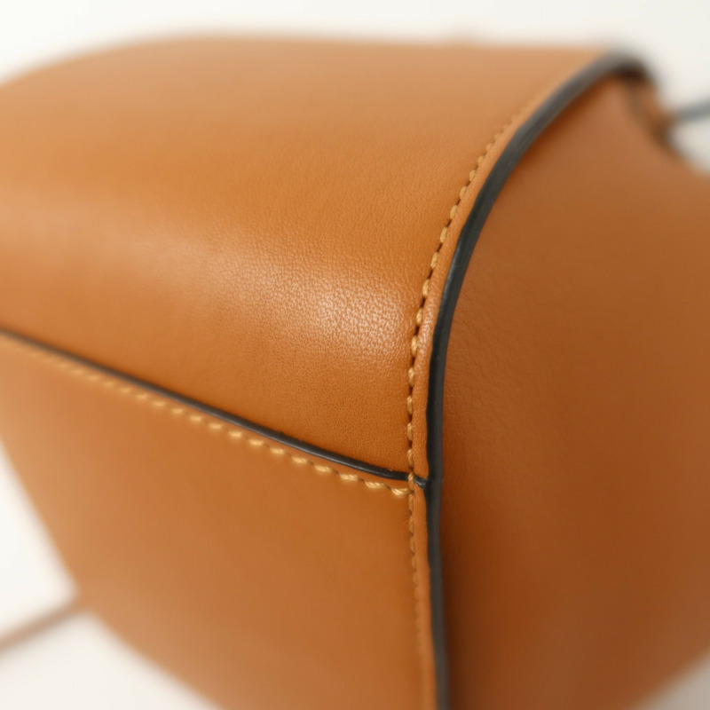 LOEWE 牛皮皮革Hammock Mini銀扣手挽肩背兩用袋-11