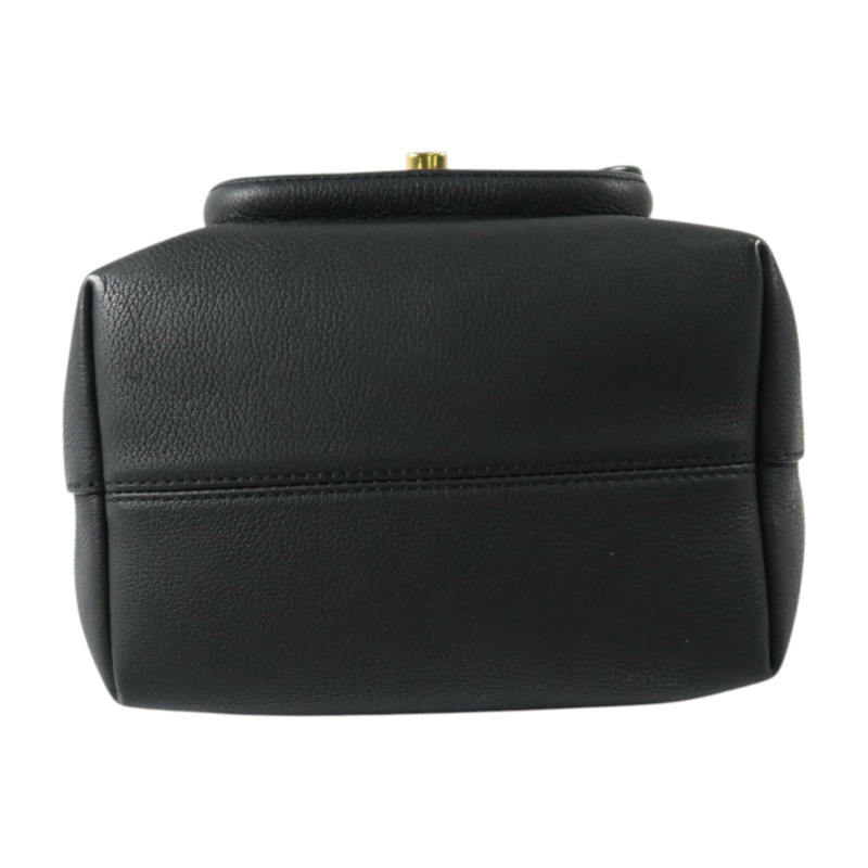 LOUIS VUITTON 牛皮皮革Lockme Bucket金扣手挽袋-3