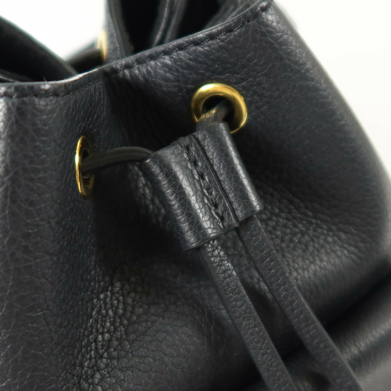 LOUIS VUITTON 牛皮皮革Lockme Bucket金扣手挽袋-14