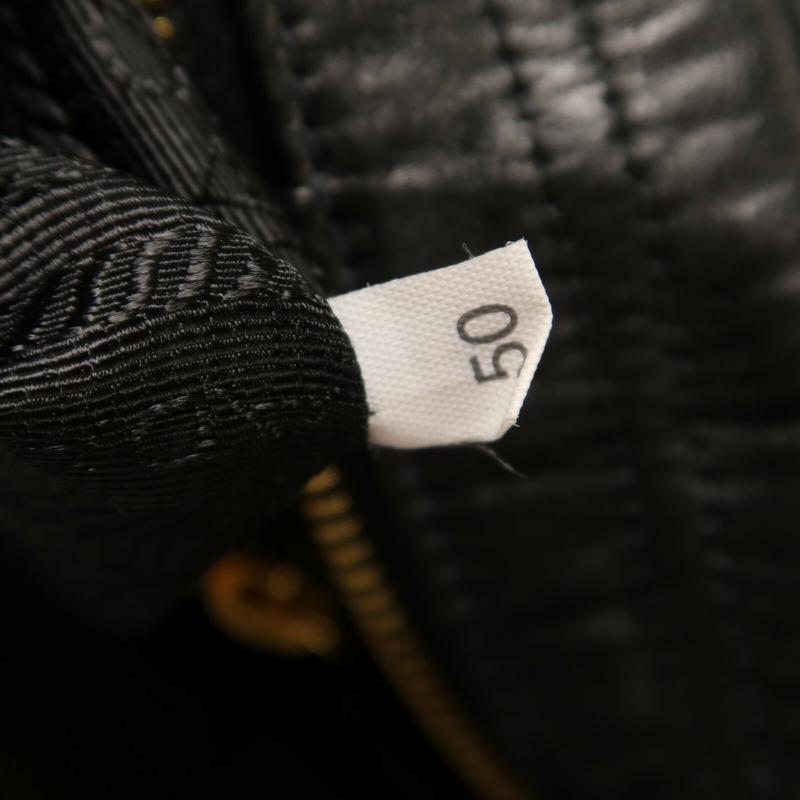 PRADA 牛皮皮革Gaufre Messenger Bag肩背袋-7