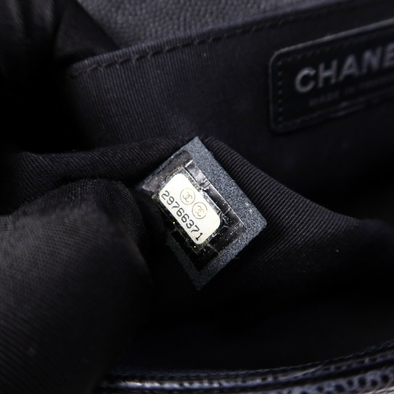 CHANEL 牛皮皮革Boy 25鏈帶肩背袋-7