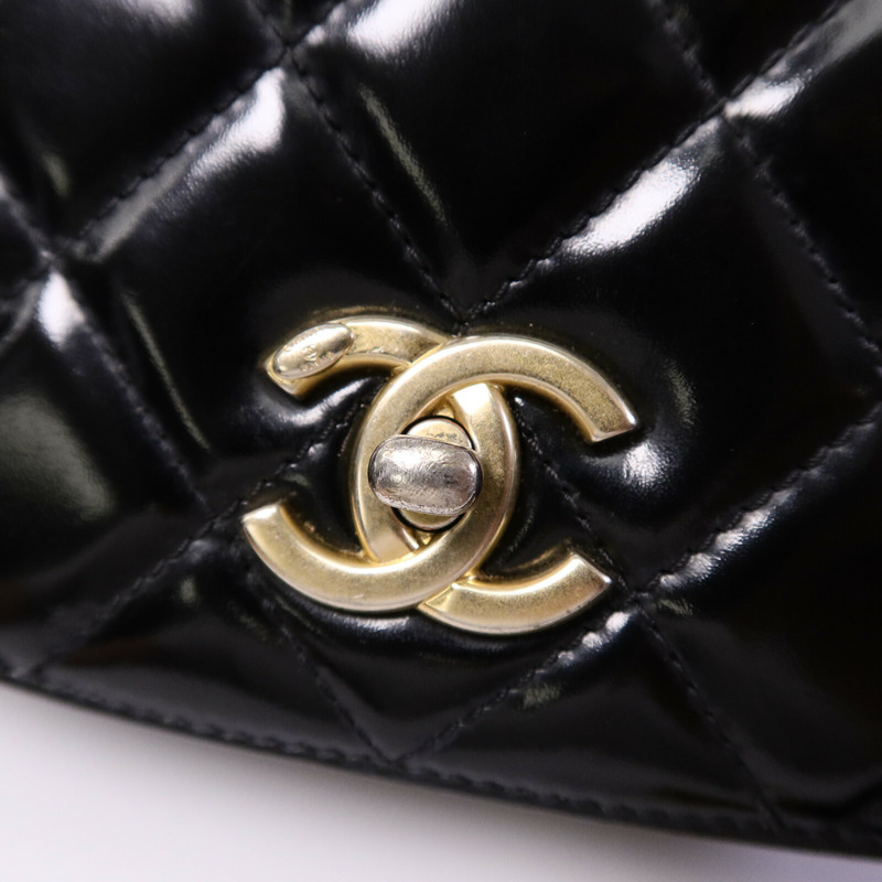 CHANEL 漆皮/麂皮皮革Mini Messenger肩背袋-16