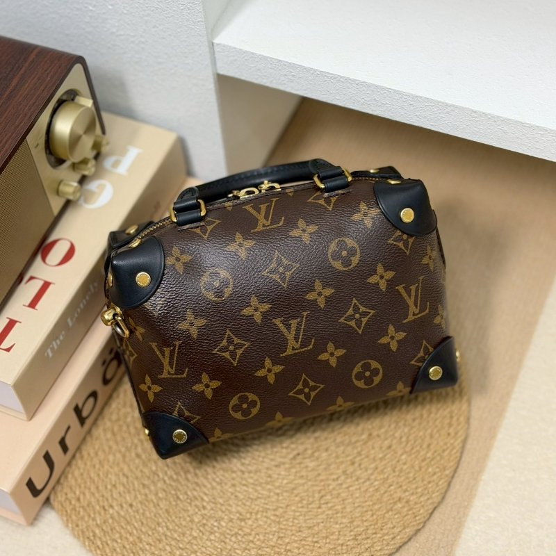 （激甜🫪🫪請把握！）🏷LV 路易威登．Petite Malle Souple 軟盒子包 M45571-1